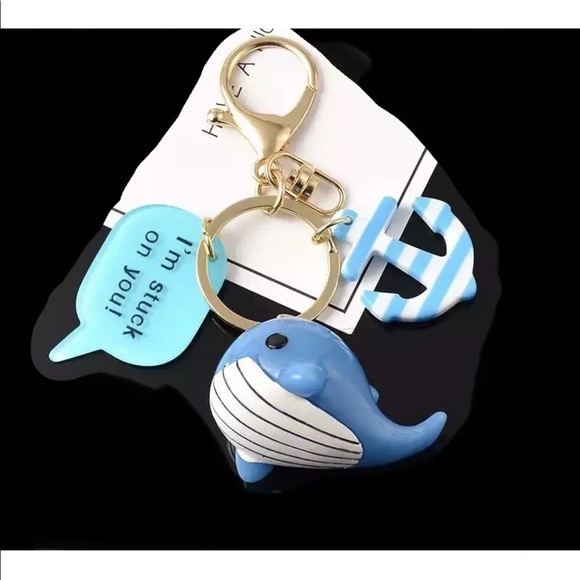 $2 Whale keychain blue or white $2 WITH ANY $10 ORDER OR MORE - Picture 6 of 16